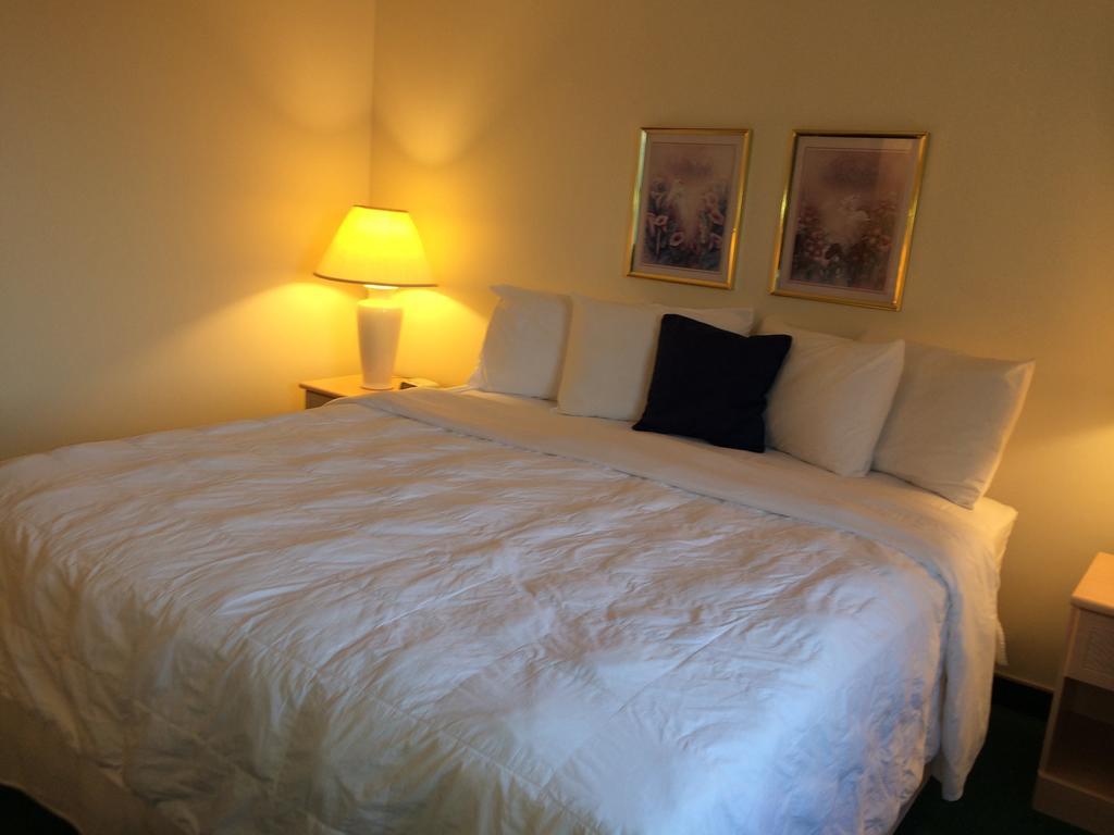 Americas Best Value Inn & Suites - Bluffton Δωμάτιο φωτογραφία