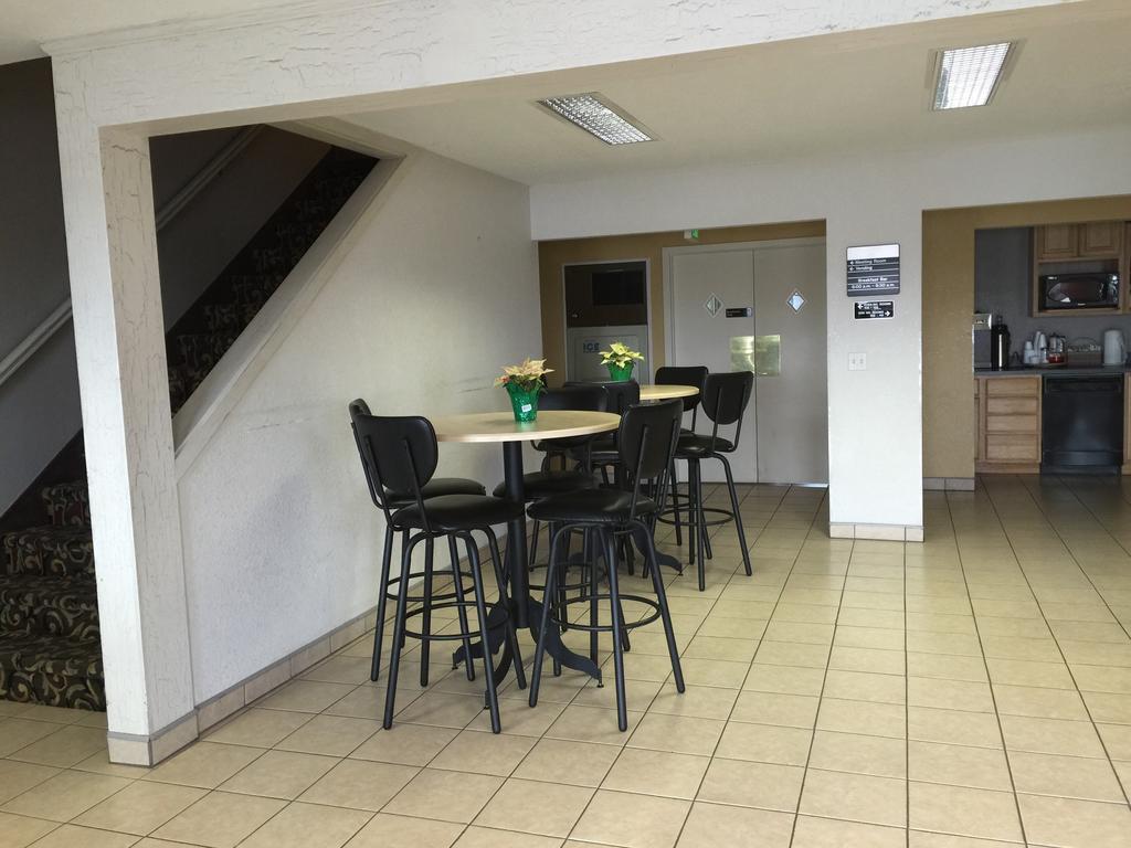 Americas Best Value Inn & Suites - Bluffton Εξωτερικό φωτογραφία