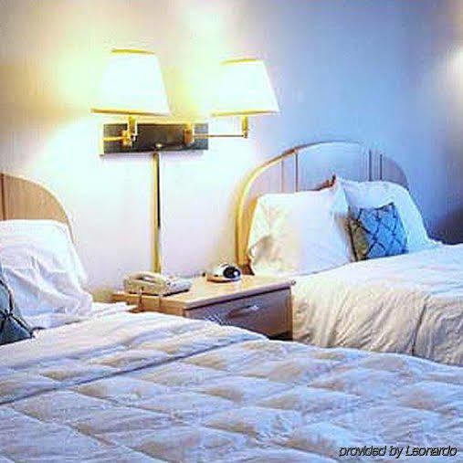 Americas Best Value Inn & Suites - Bluffton Δωμάτιο φωτογραφία