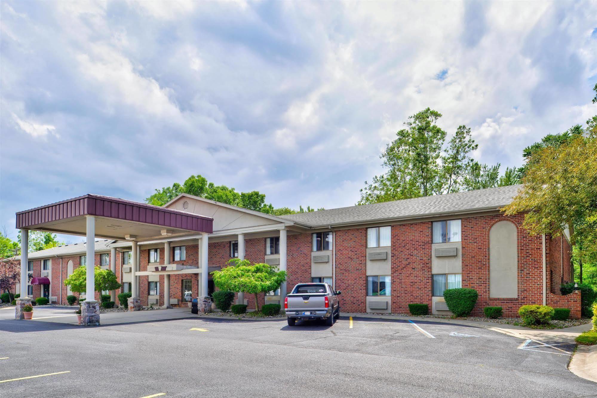 Americas Best Value Inn & Suites - Bluffton Εξωτερικό φωτογραφία